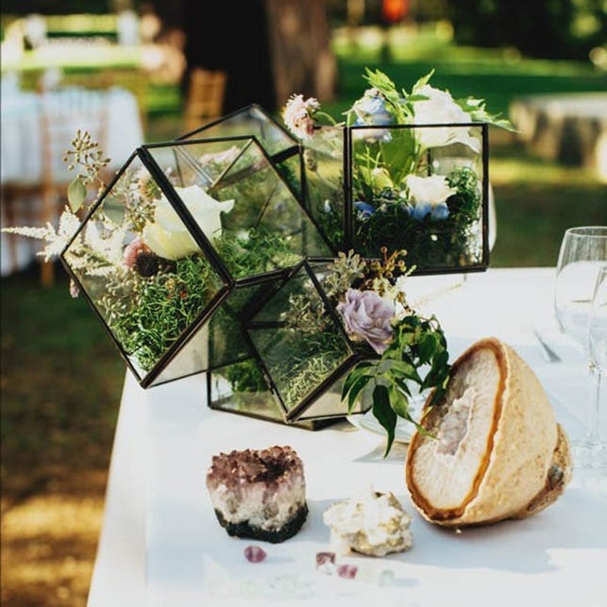 7 Ways to Showcase #GoodWeddingVibes with Crystals