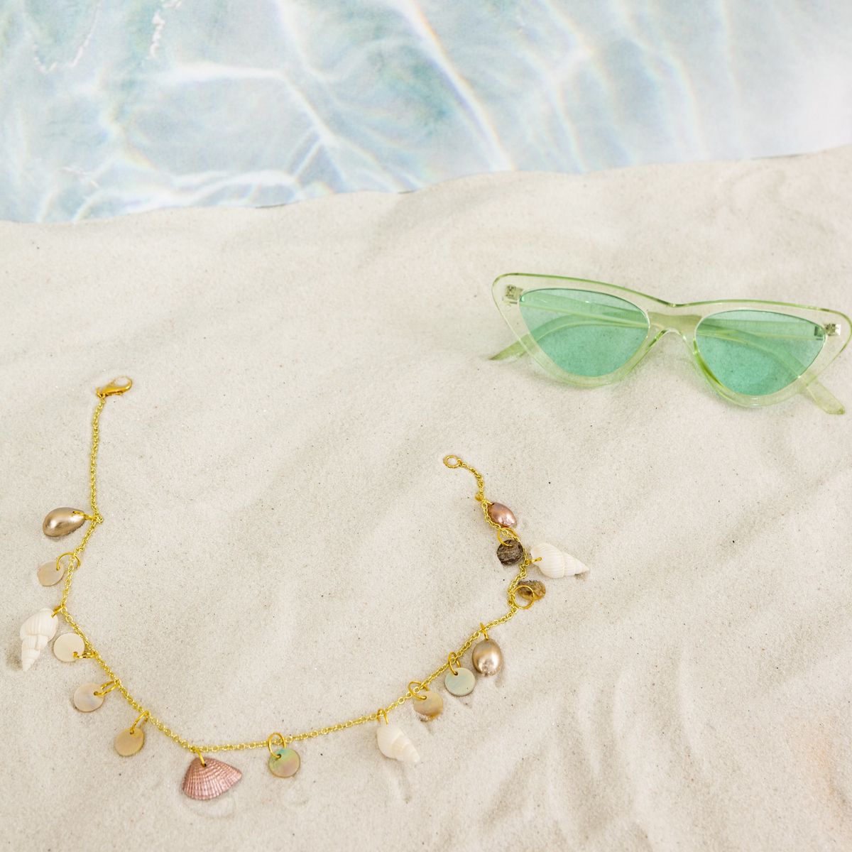 Channel Your Inner Mermaid With This DIY Seashell Choker