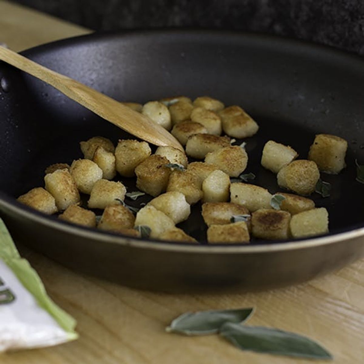 15 Ingredients That Make Preparing Easy, Healthy Meals a Cinch