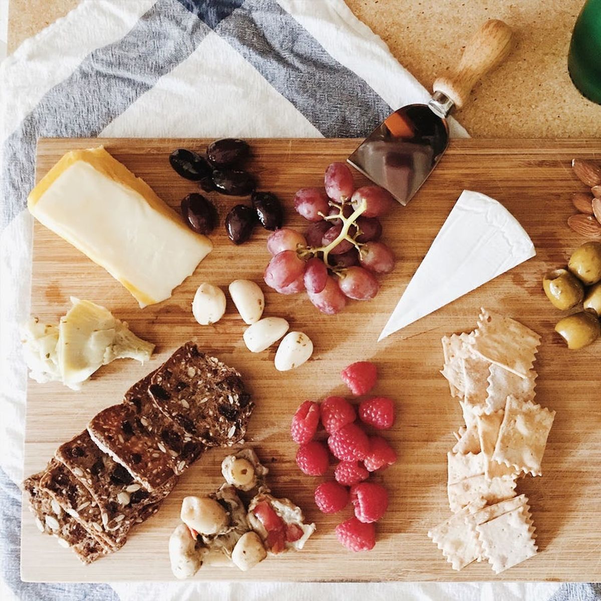 8 Expert Tips for Taking Amazing Food Photos With Your Phone