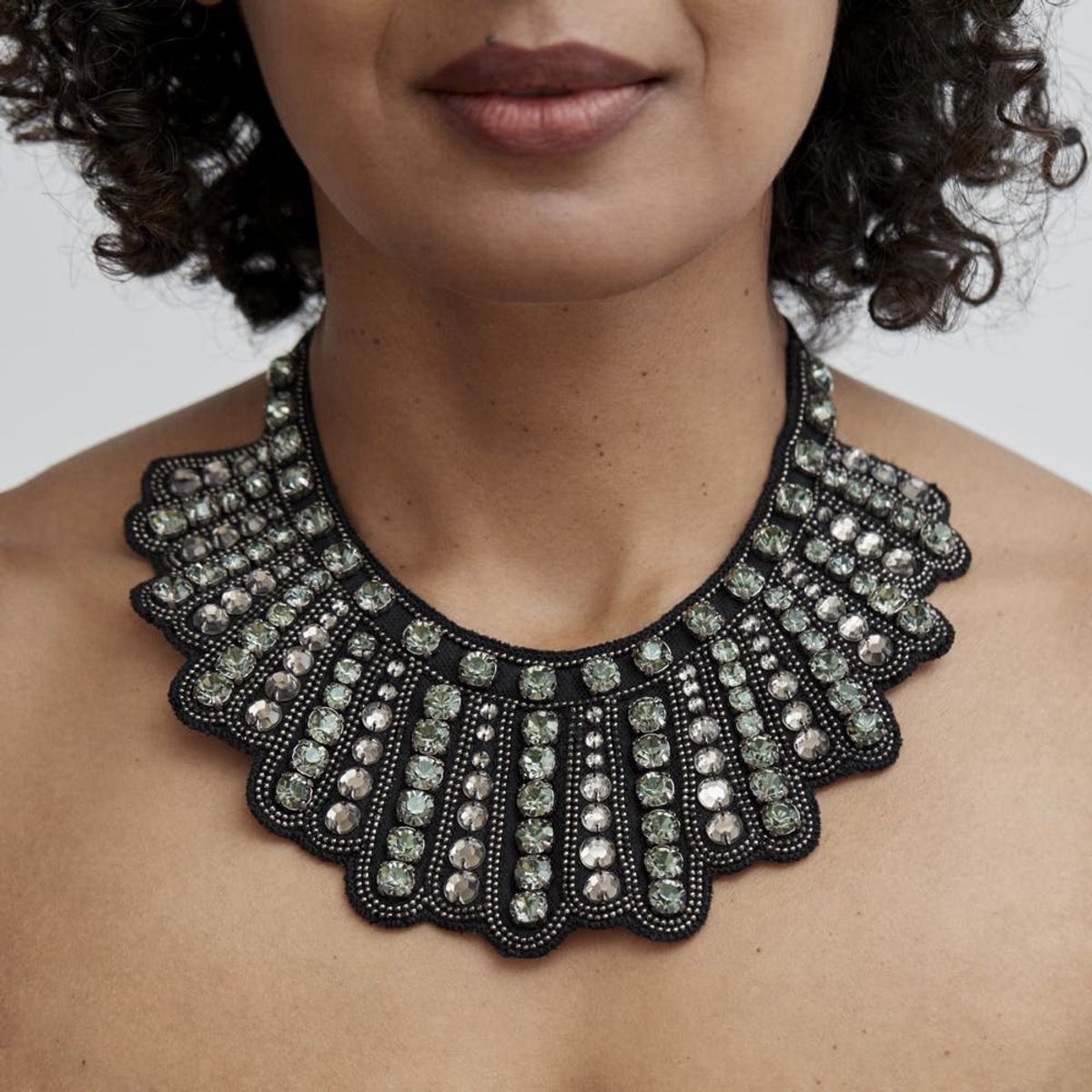 Ruth Bader Ginsburg’s ‘Dissent Collar’ Is Sold Out at Banana Republic — Again