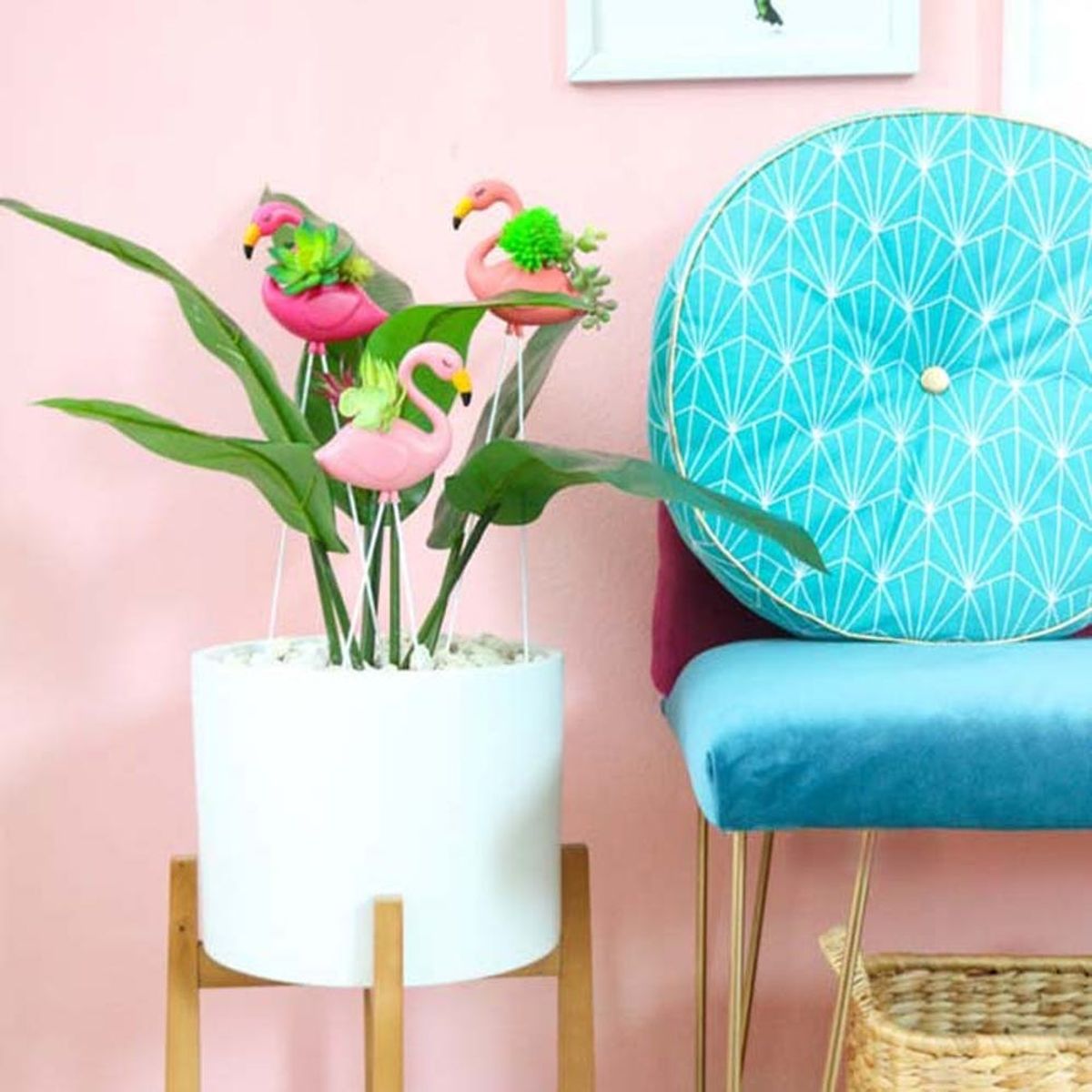 Tiny Patio Decor, Faux Planters, and More Weekend Craft Projects