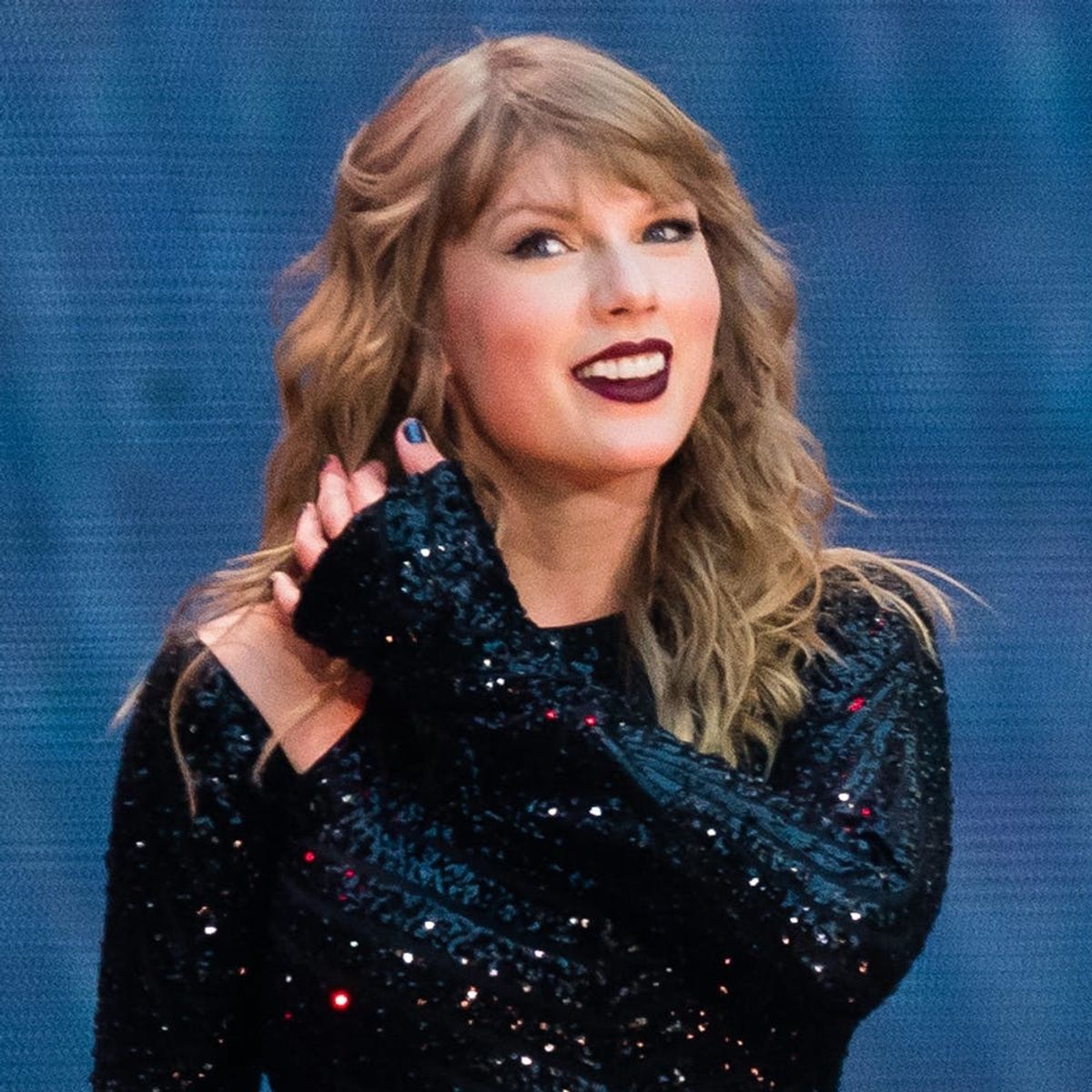 How Taylor Swift Did Her Label Mates a Major Favor By Simply Signing a New Contract