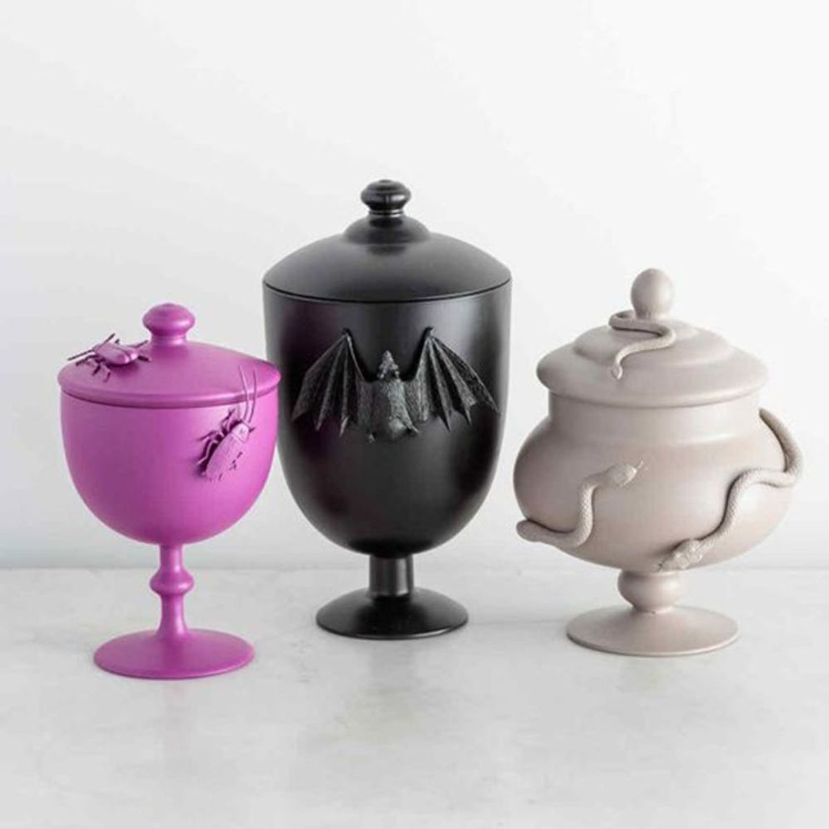 A “Hocus Pocus” Halloween Tree, Ghost Pinatas, and More Weekend Craft Projects