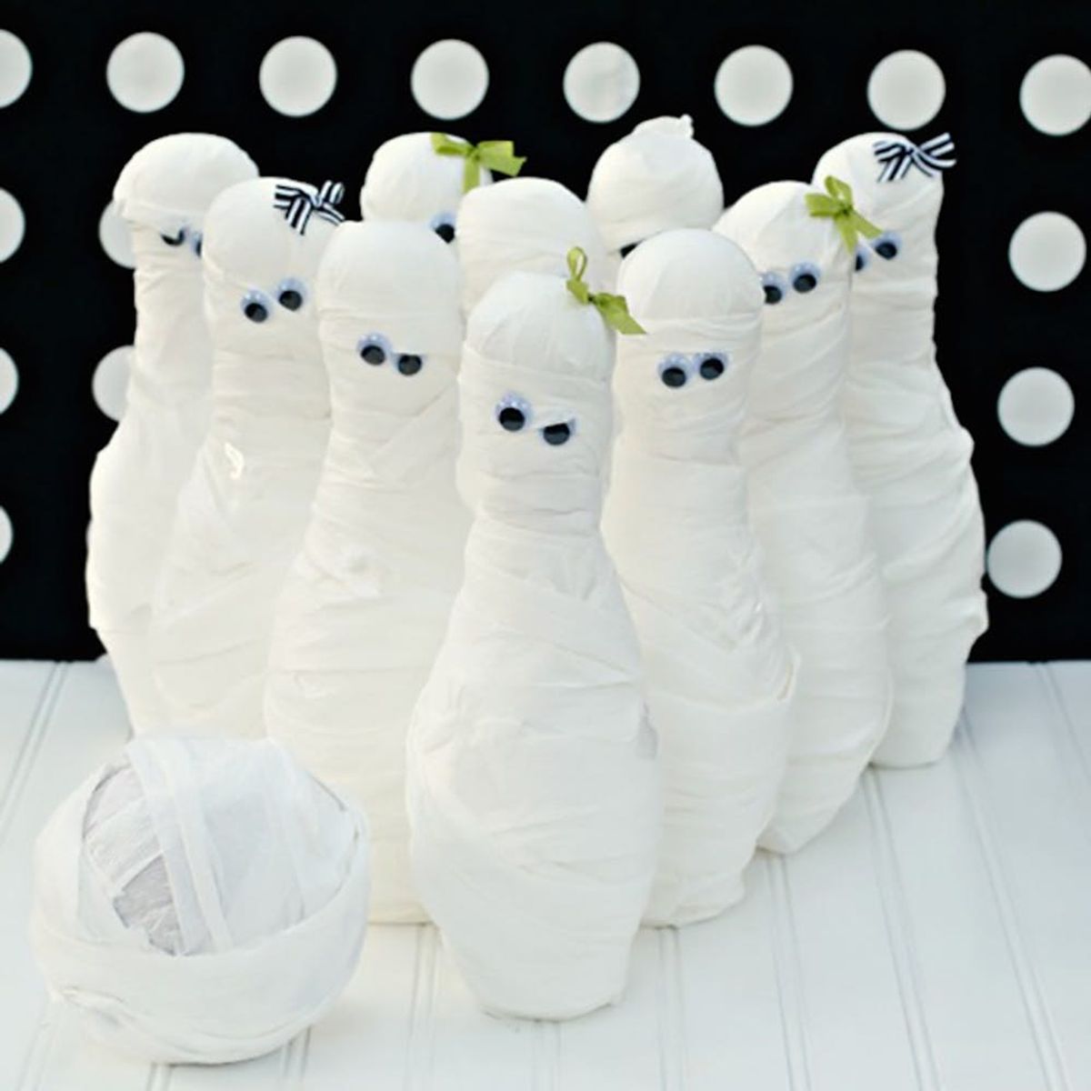 11 Halloween Party Games for Kids and Adults