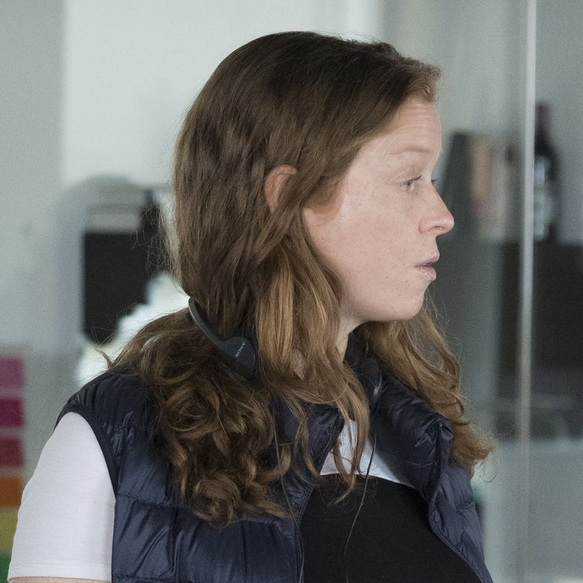 ‘Set It Up’ Director Claire Scanlon Is Bringing Back the Rom-Com