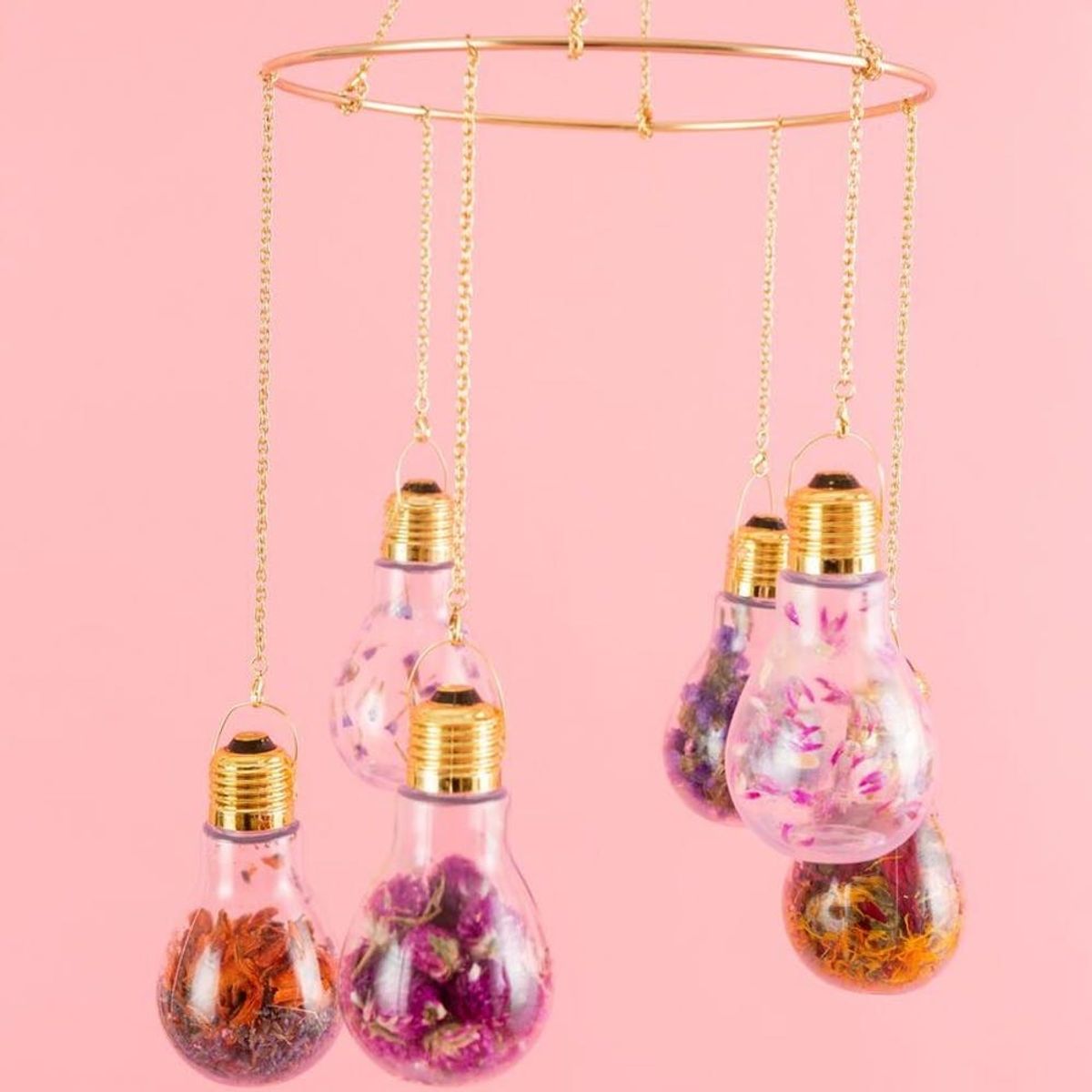 This DIY Is the Prettiest Upgrade to a Mother’s Day Bouquet