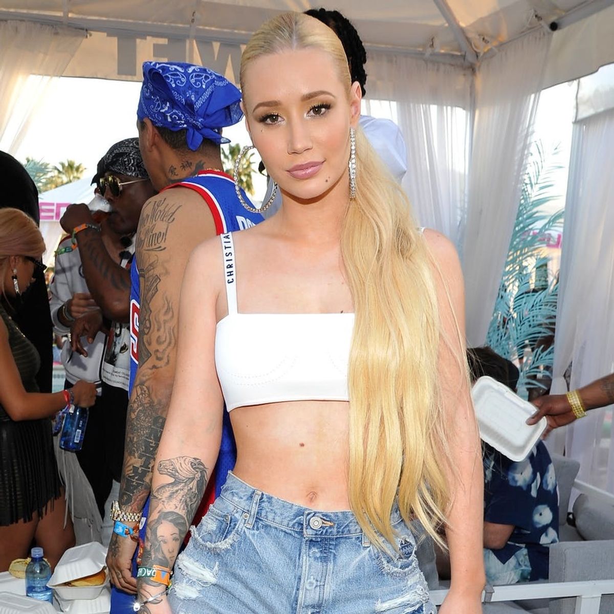 Iggy Azalea Chopped Her Signature Blonde Mane and We’re Shook