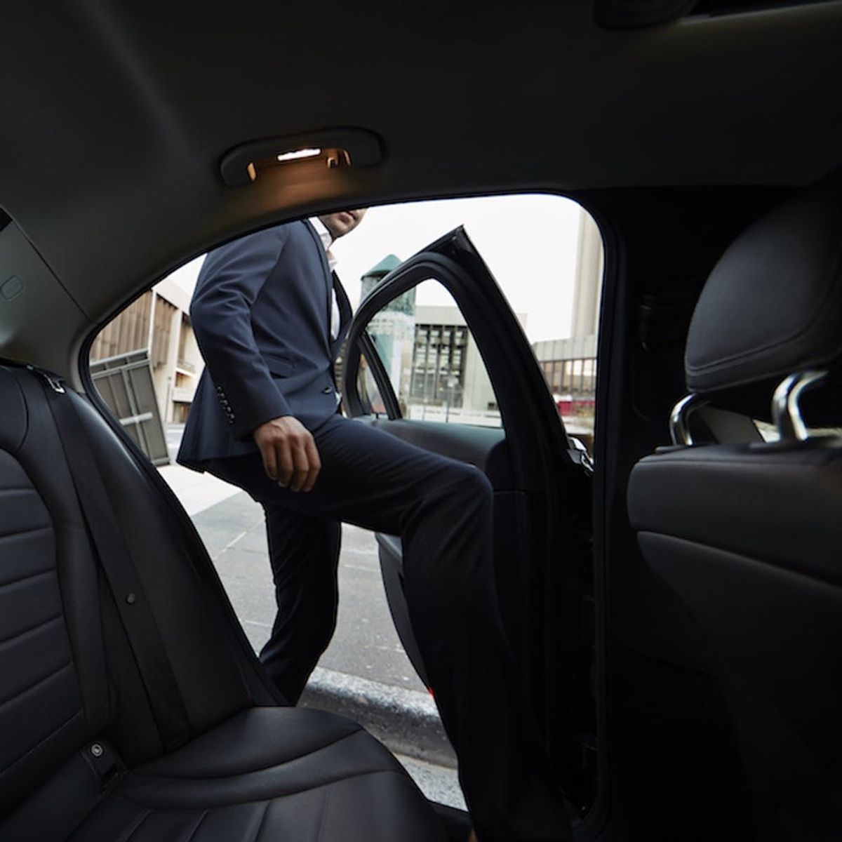 The Absolute Strangest Things People Have Left Behind in an Uber