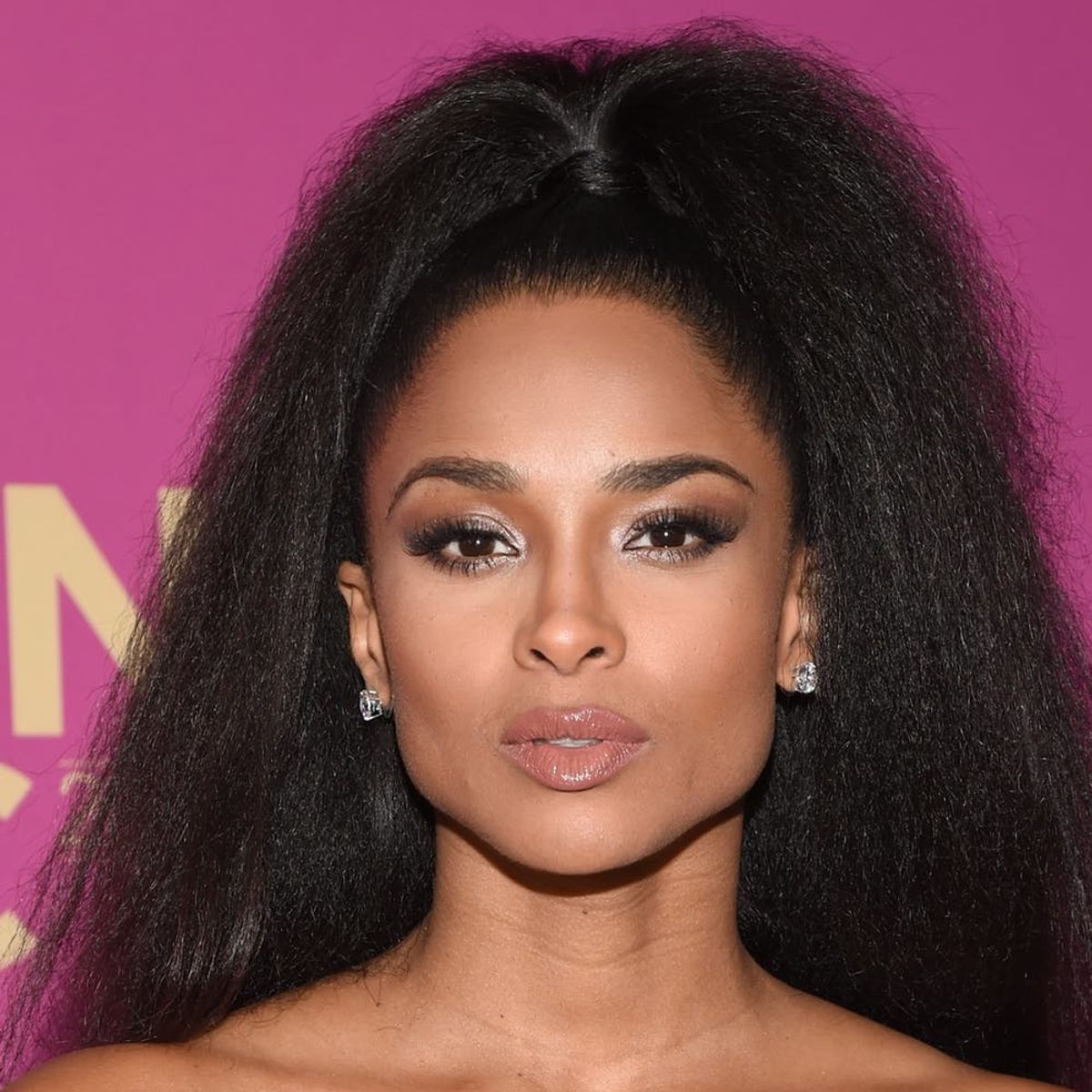 Ciara’s Curly Retro ‘Do Is Giving Us *MAJOR* ‘Flashdance’ Vibes