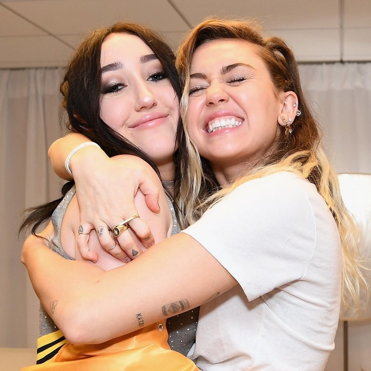 Watching Miley Cyrus Dance to *NYSYNC With Her Sisters Will Fill You With Holiday Cheer