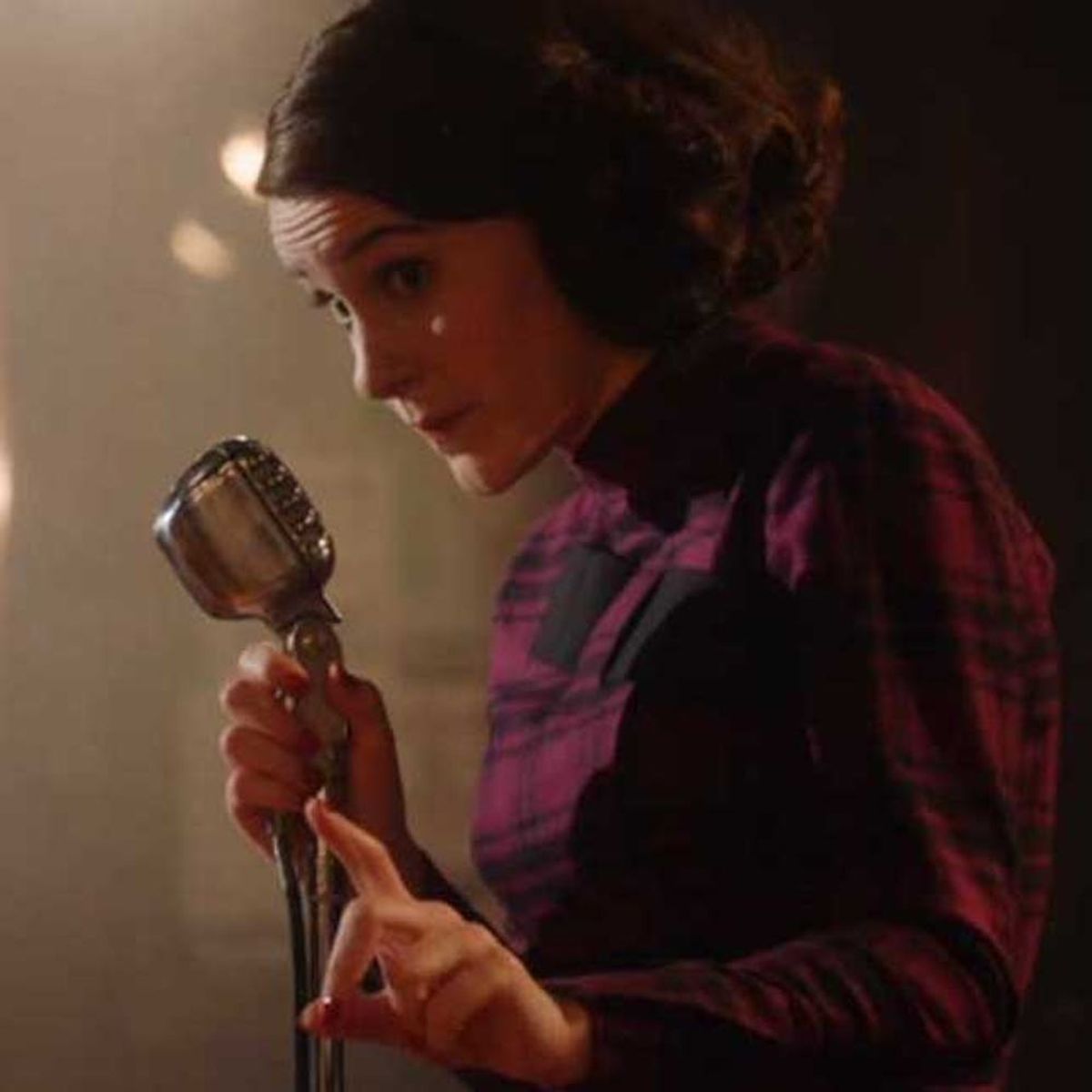 “The Marvelous Mrs. Maisel” Episode 7 Recap: Did Midge Just Ruin Her Comedy Career?