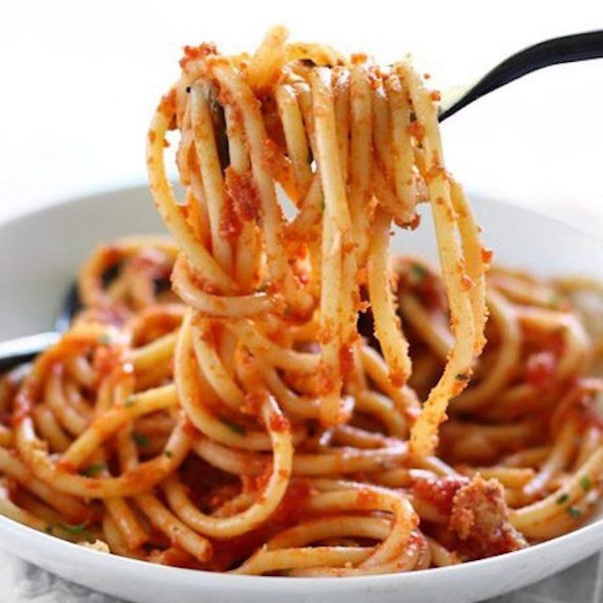 The 5 Easiest Ways to Make a Can of Tomatoes into a Meal