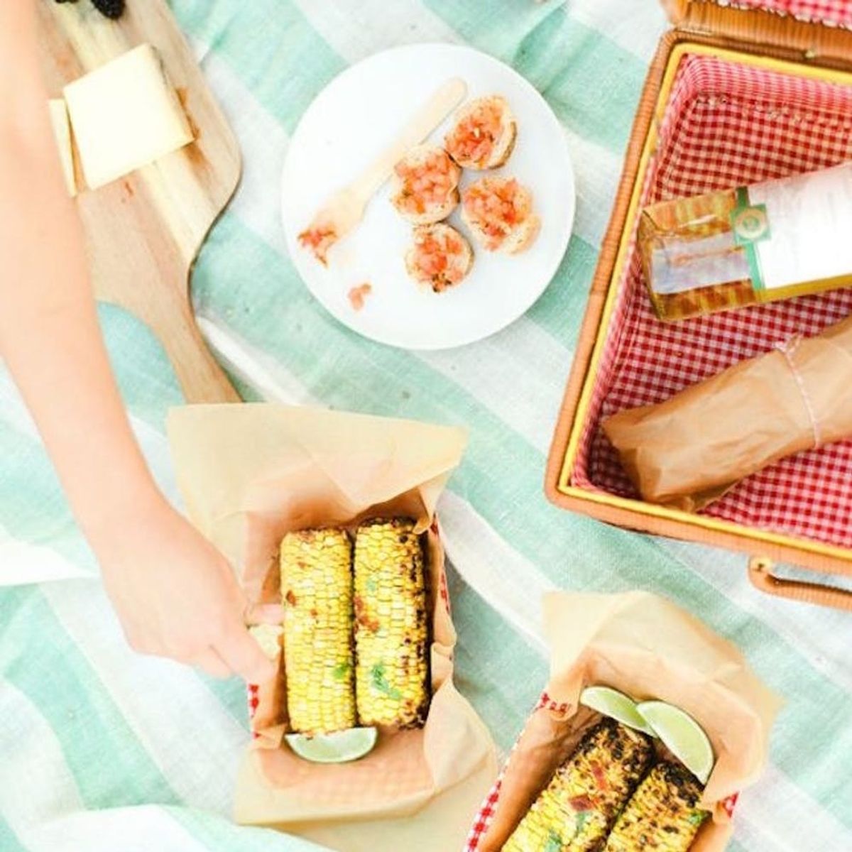 14 Picture-Perfect Picnic Wedding Ideas You’ll Adore