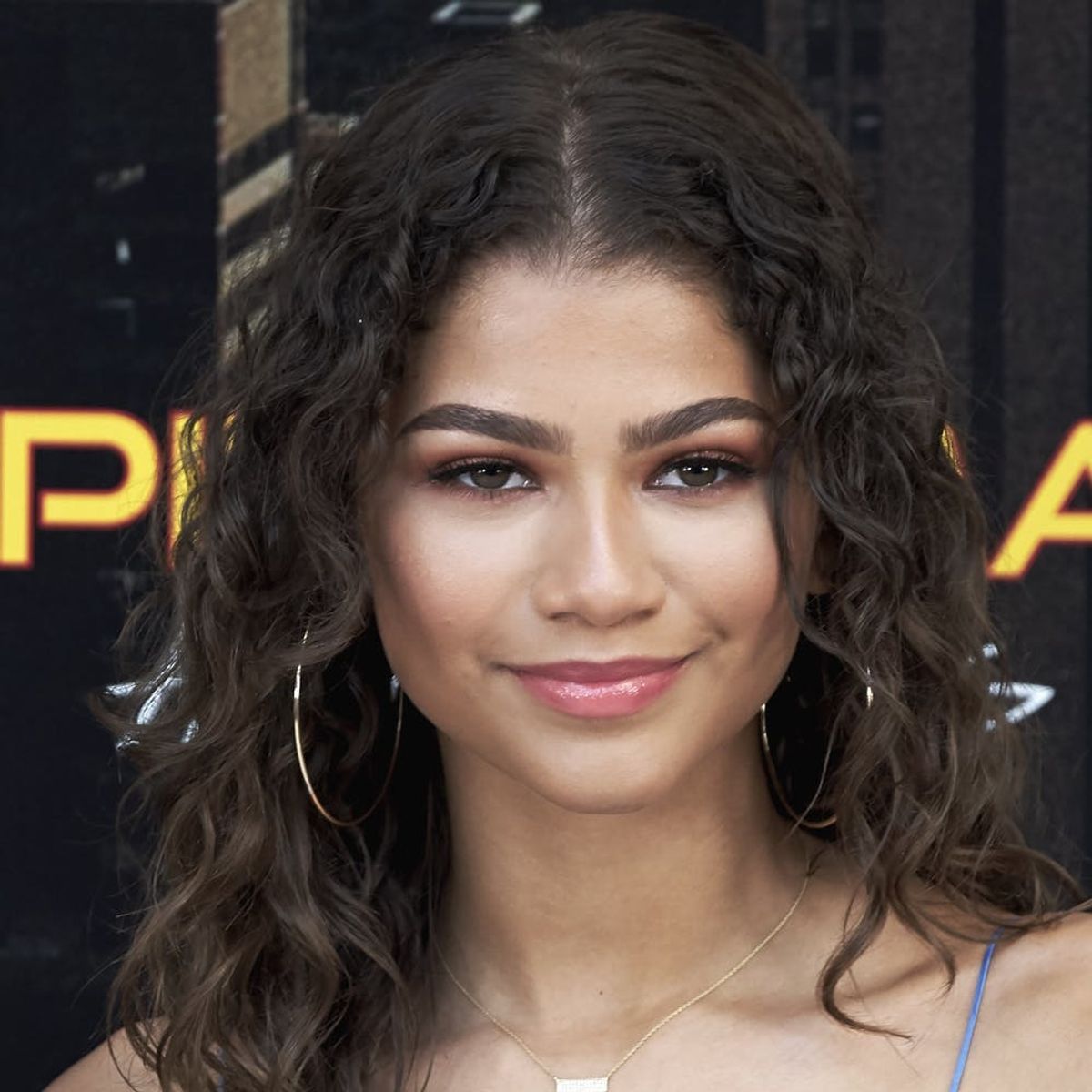 Zendaya Had *This* to Say to the Girl Who Got in Trouble at School for ...