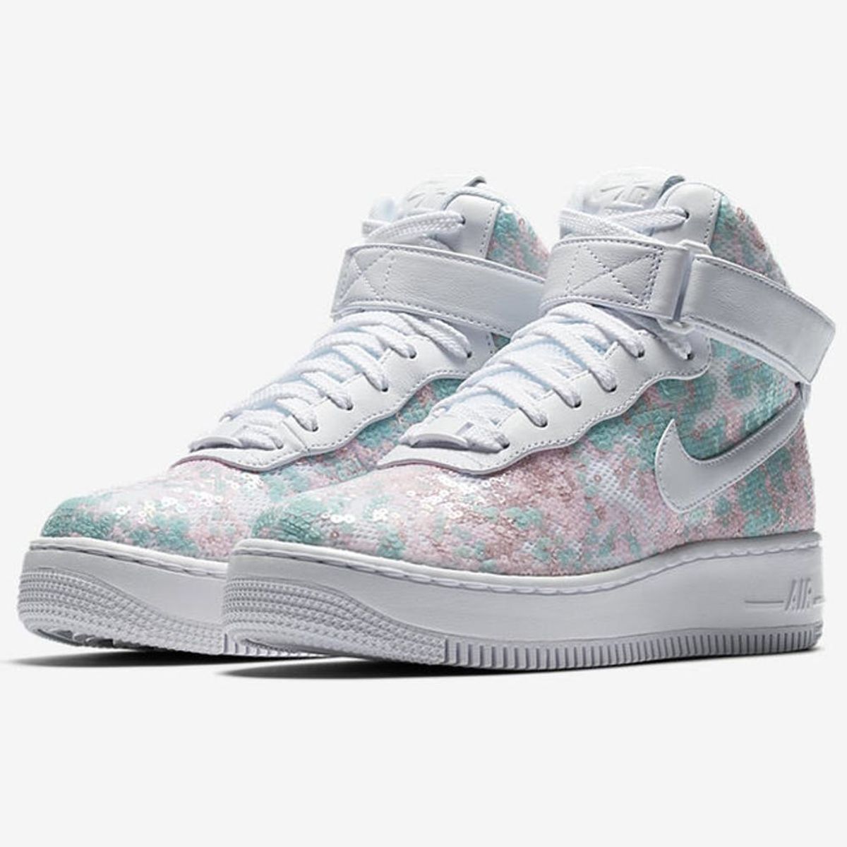 Nike’s New Glass Sneakers Are Perfect for the Fairy-Tale Princess on the Go