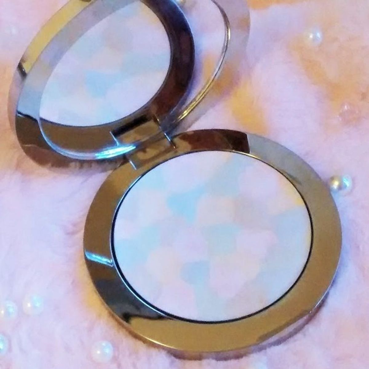 11 Essentials You Need for Your First Adult Dinner Party