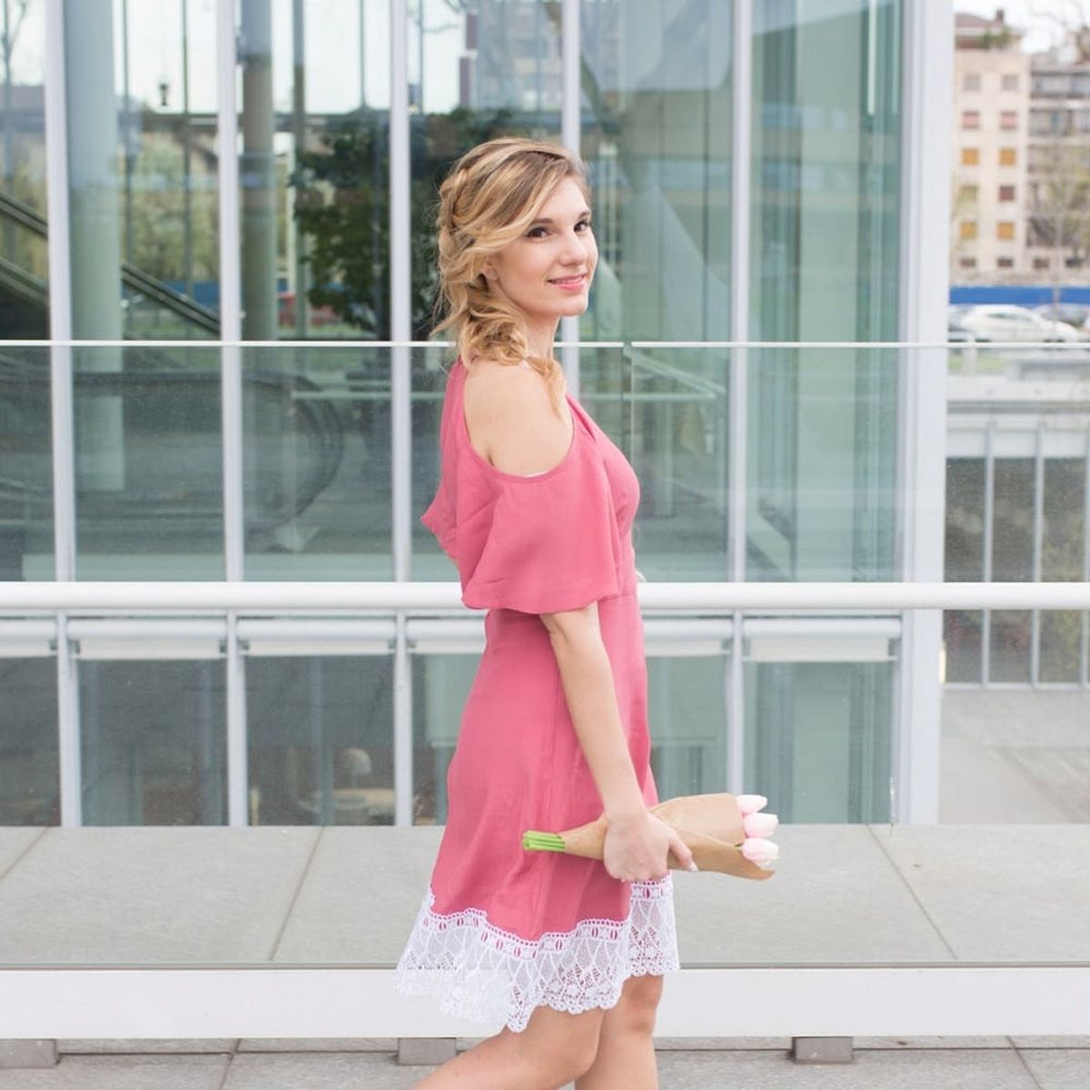 The Flirty Lace Dress Hack You Need to Get Ready for Vacay