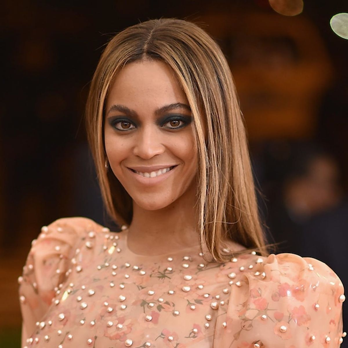 Morning Buzz! There’s Another New Beyoncé Clue and it Has to Do With the Super Bowl + More