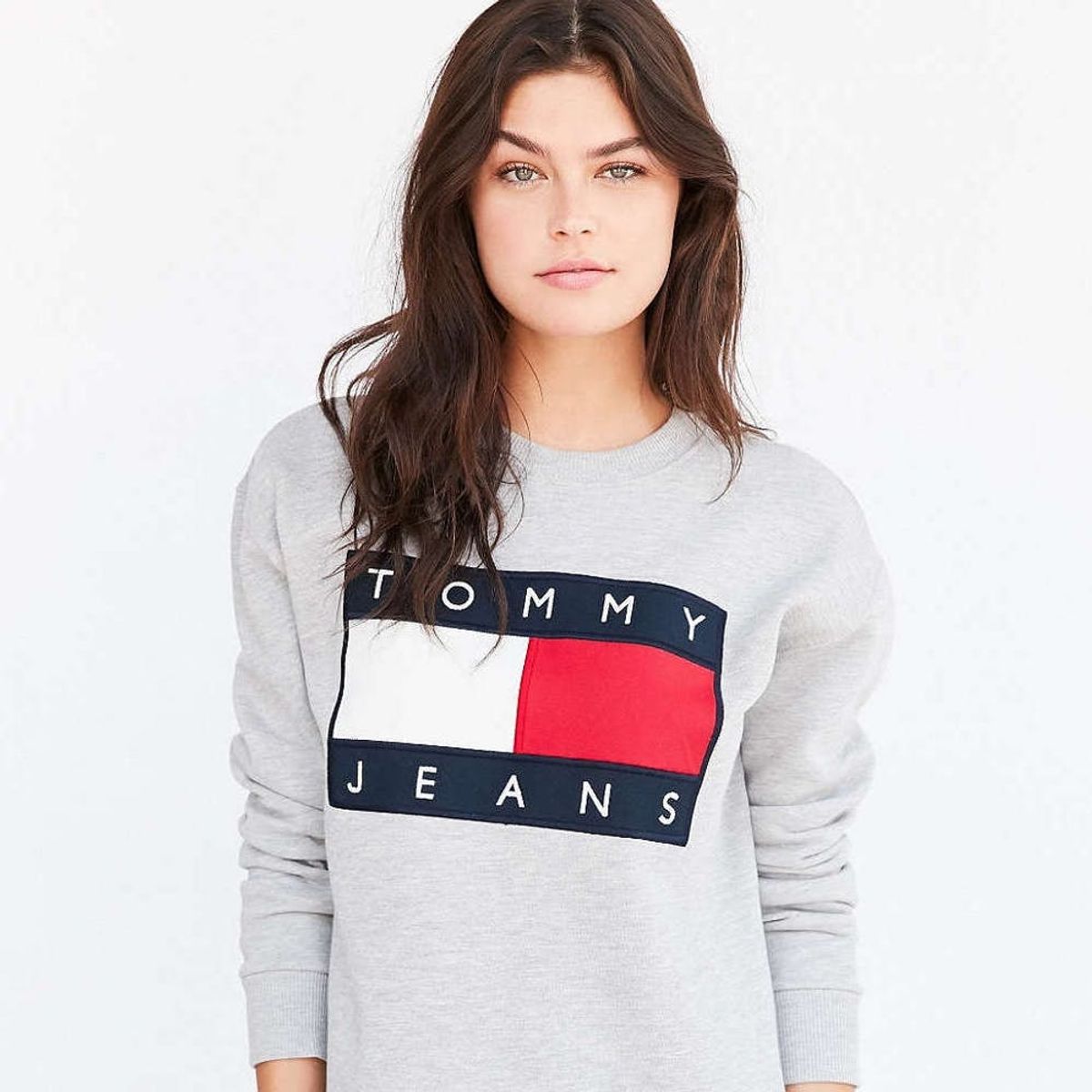 17 Ways to Incorporate Your Fave Logos into Your #OOTD