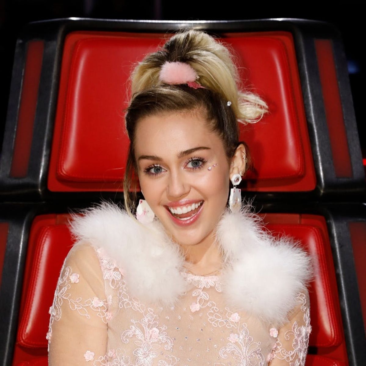 Miley Cyrus May Be Putting Off Her Wedding to Liam Hemsworth Until Trump Is Out of Office