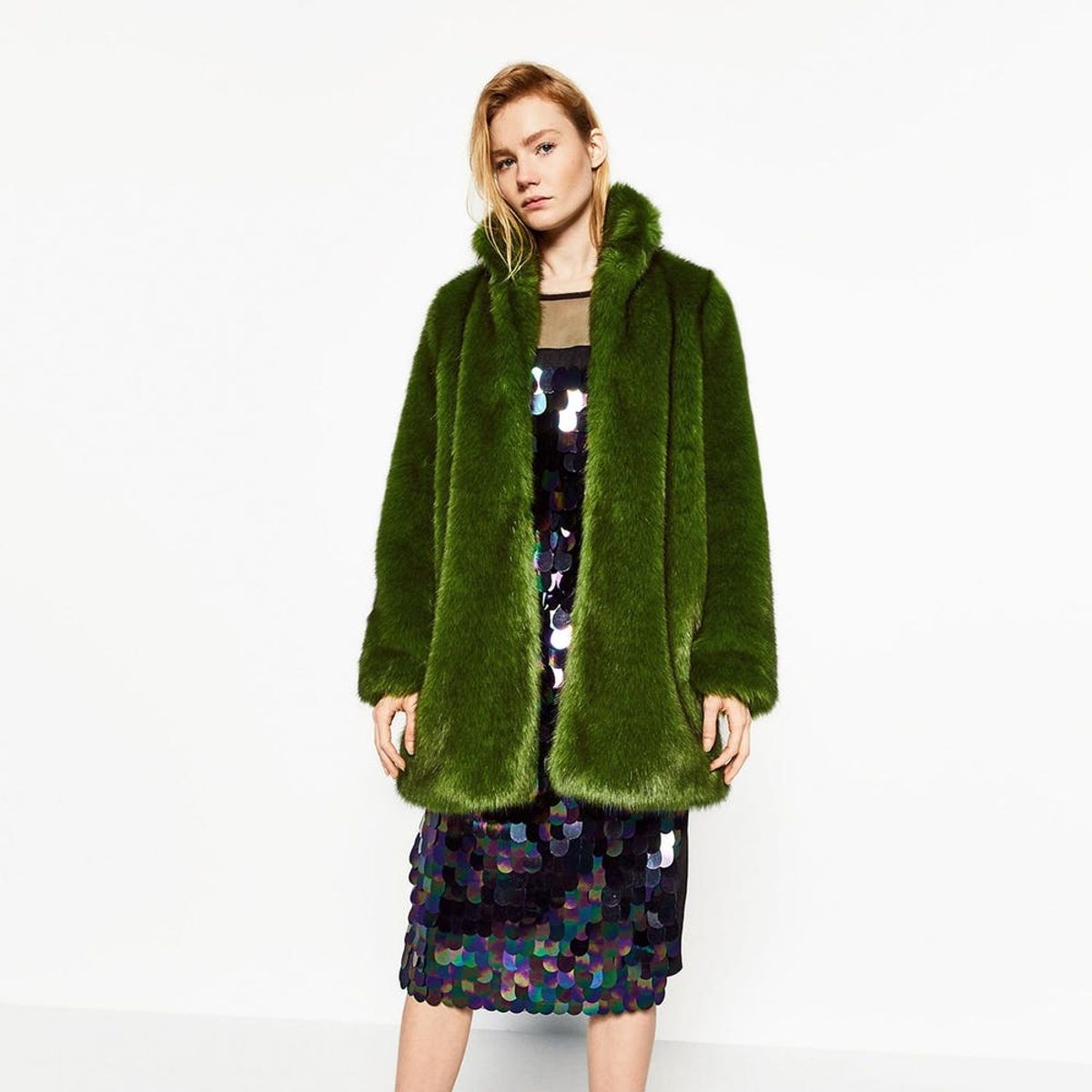 17 Cold Weather Essentials Inspired by Pantone’s Color of the Year