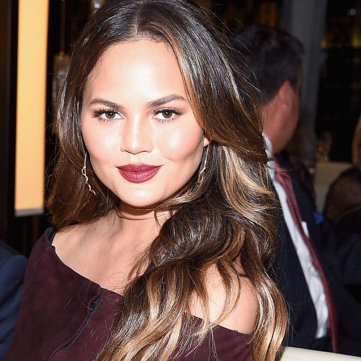 Get the Look: Chrissy Teigen’s T-Shirt Dress Is Fire