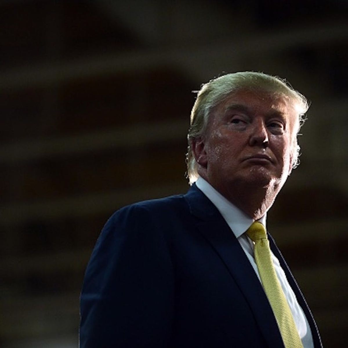 Morning Buzz: Multiple Women Come Forward With Claims That Donald Trump Groped Them + More