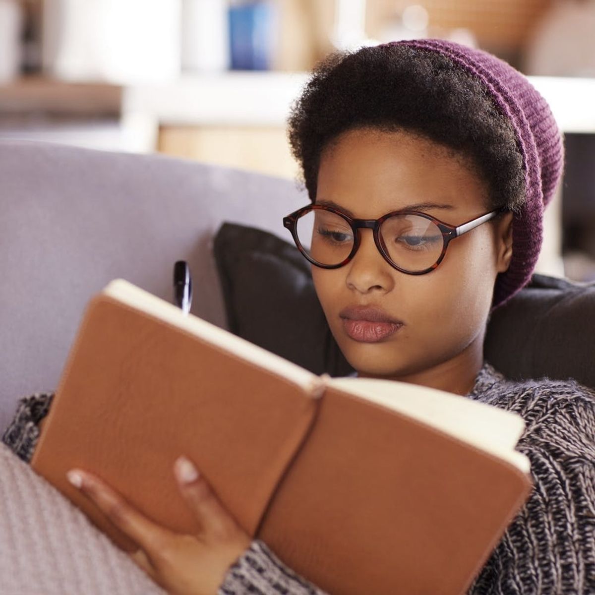 This Research Proves That Print Books *Aren’t Dead*