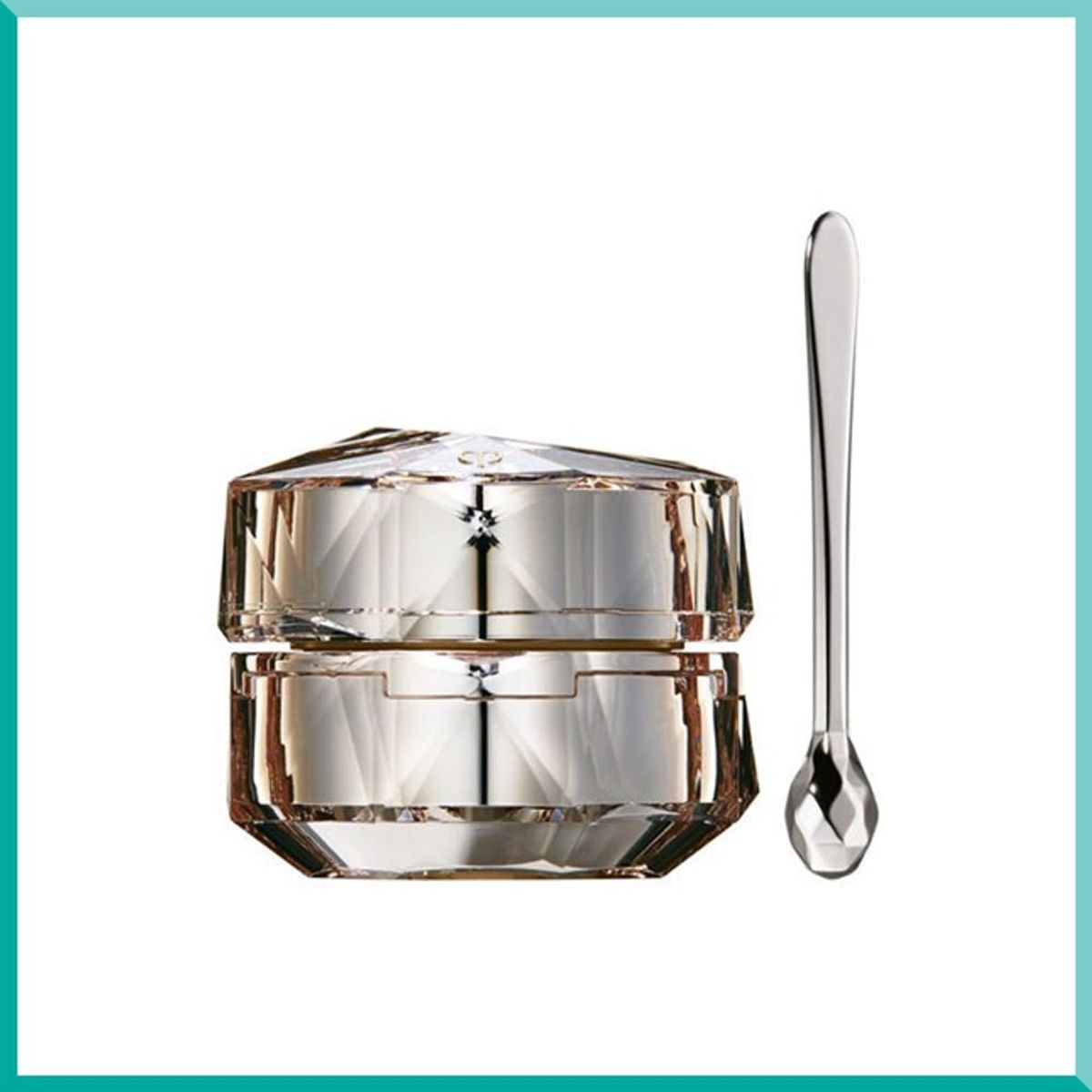 9 Beauty Products the 1% (AKA Celebs) Swear By