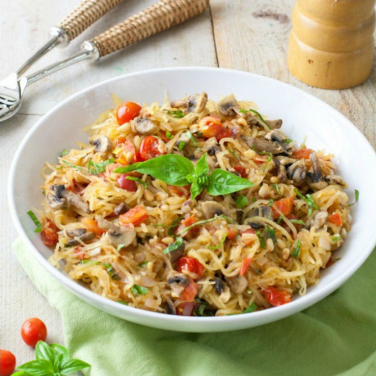 15 Vegetarian Whole30 + Paleo Recipes to Make Your Meatless Monday Dreams Come True