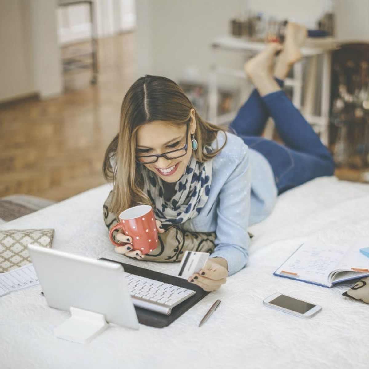 4 Money Basics New Grads *Need* to Prioritize