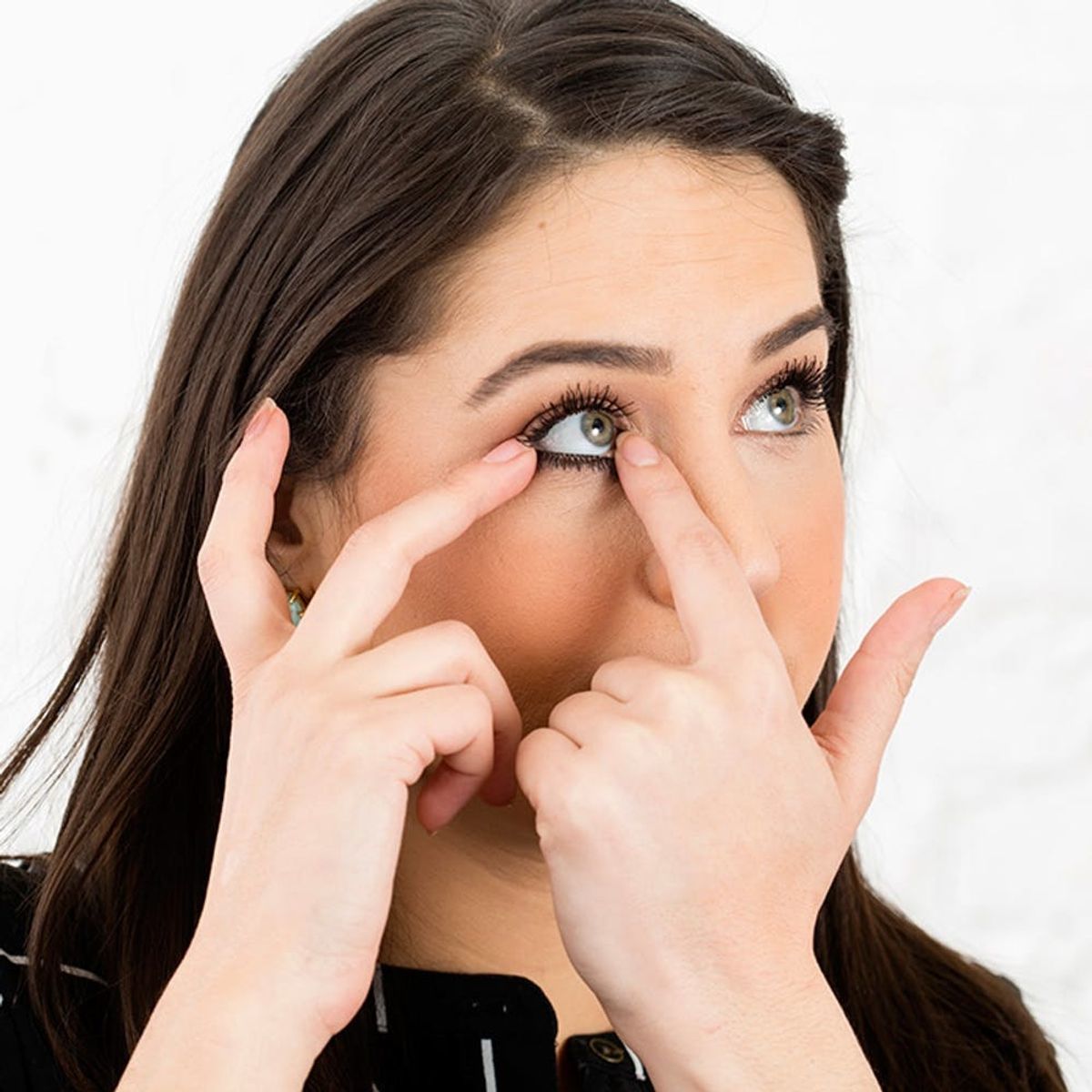 These Magnetic False Eyelashes Will Blow Your Mind