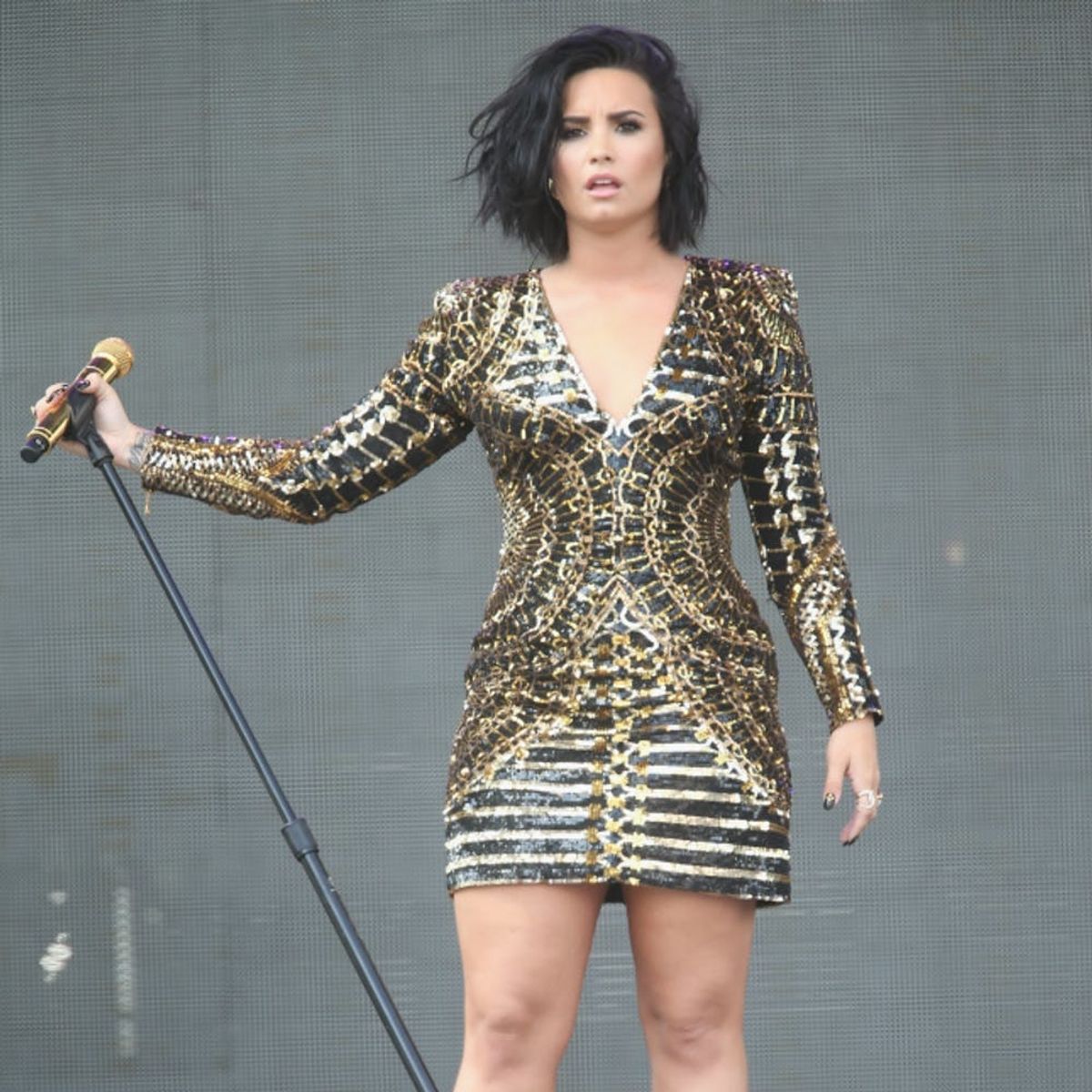 Demi Lovato Quit Twitter AND Instagram for This Very Good Reason