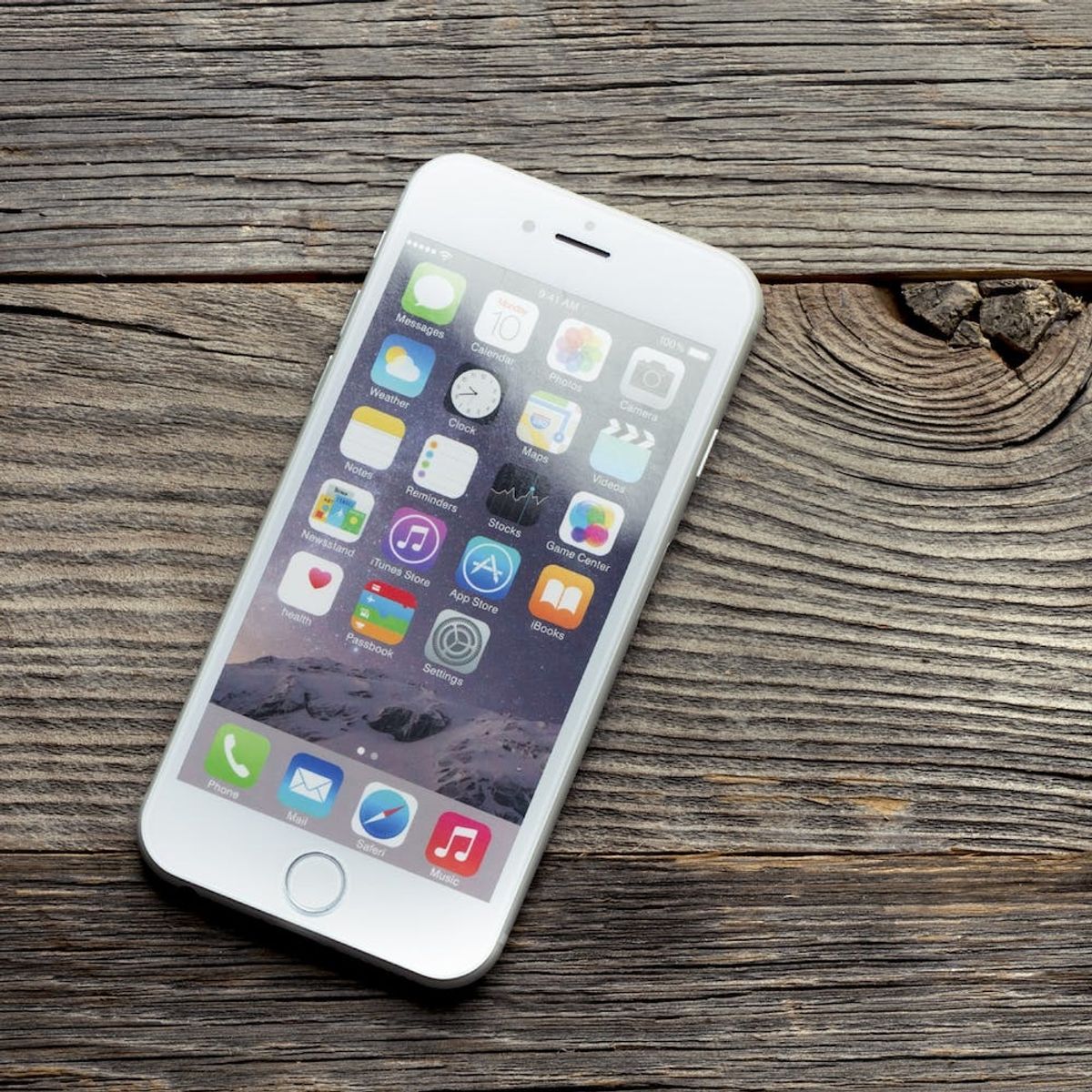 5 Genius Easter Eggs Hidden on Your iPhone