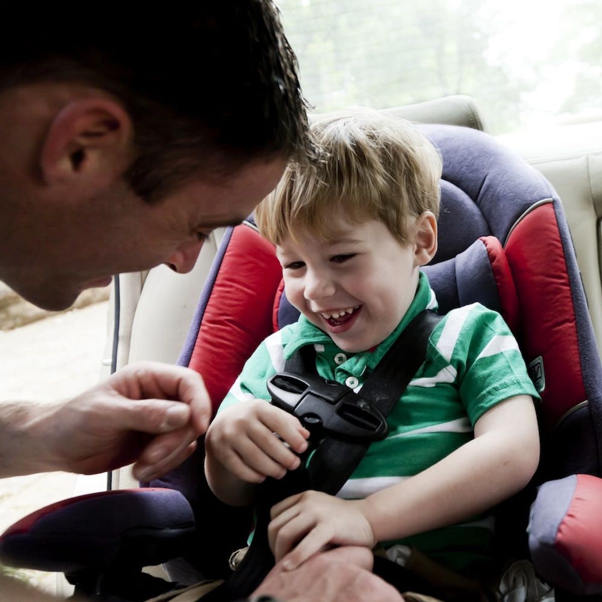 This Dad’s Text Meltdown About His Puking Toddler Is Cracking Up the Internet