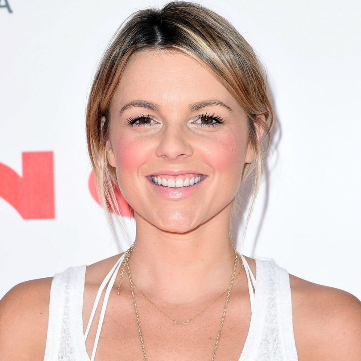 Ali Fedotowsky Shows You How To Cop Her Killer Maternity Style Brit Co