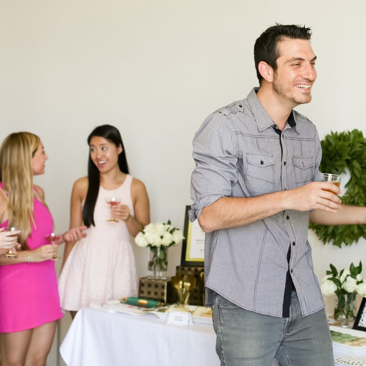The Dos and Don’ts of Seeing an Ex at a Party