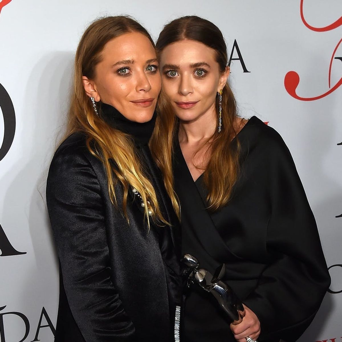 This Art Exhibit of the Olsen Twins Hiding from the Paparazzi Lives Up ...