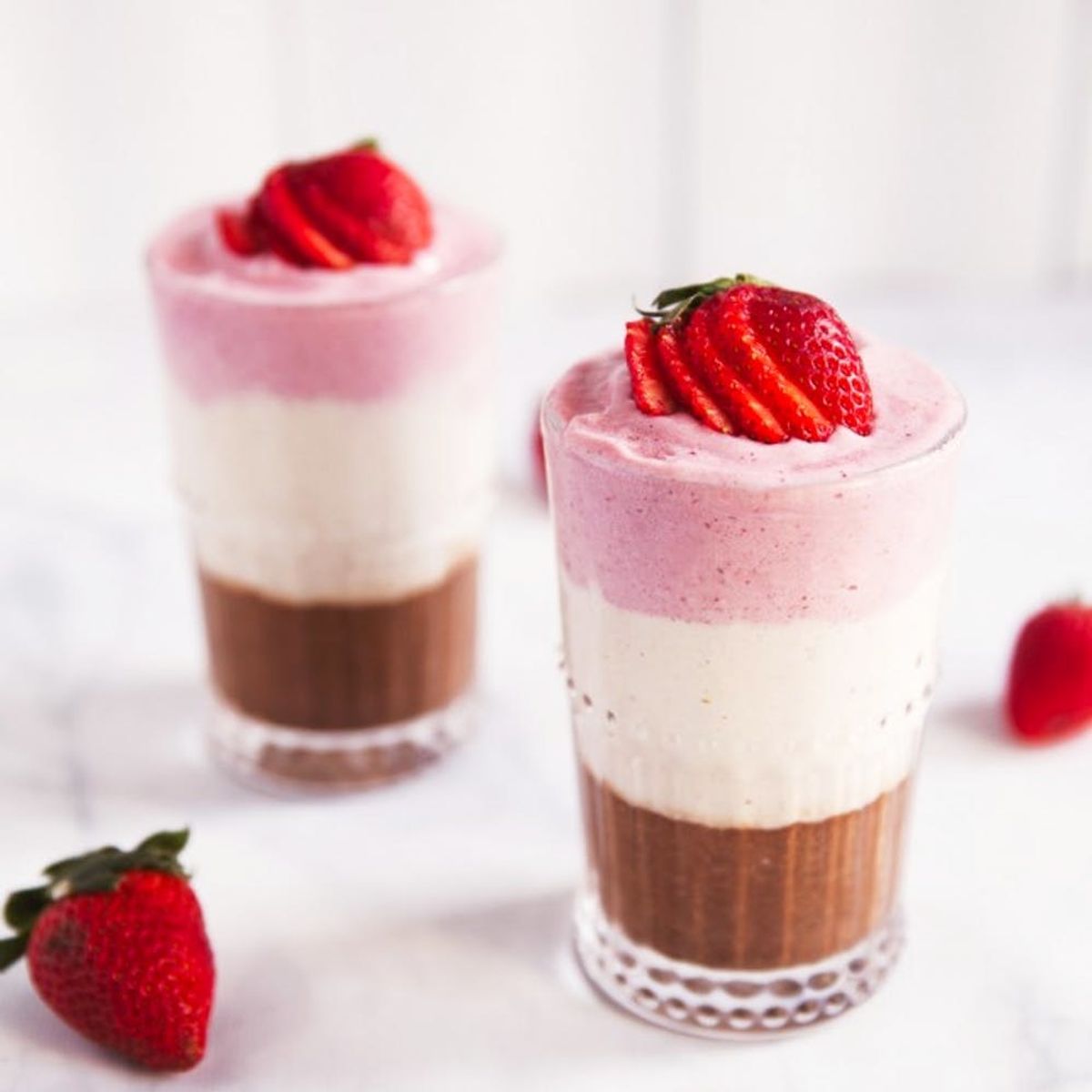 15 Layered Smoothie Recipes for a Beautiful Morning