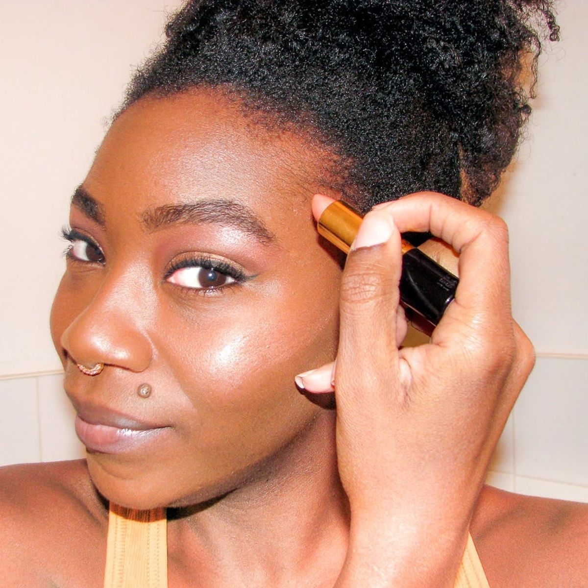 I Put Lipstick All Over My Face and It Wasn’t That Weird