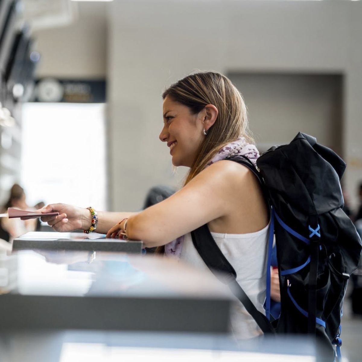 8 Common Tech Mistakes You’re DEFinitely Making When You Travel