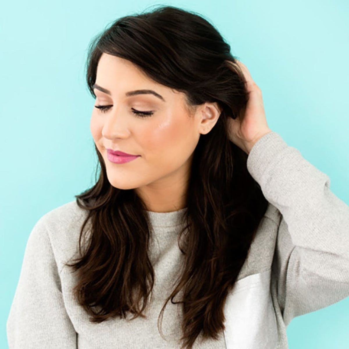 Beauty Mythbuster: Should You Highlight Your Face With Oil?