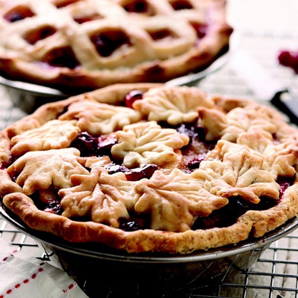 15 Easy Friendsgiving Recipes You Can TOTALLY Pull Off