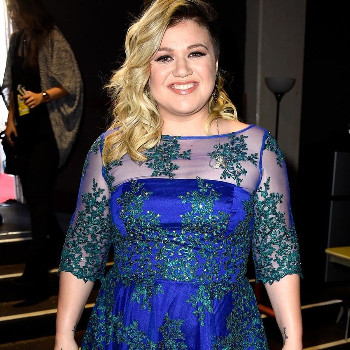 Kelly Clarkson Revealed Her Baby’s Gender in the Cutest Way - Brit + Co