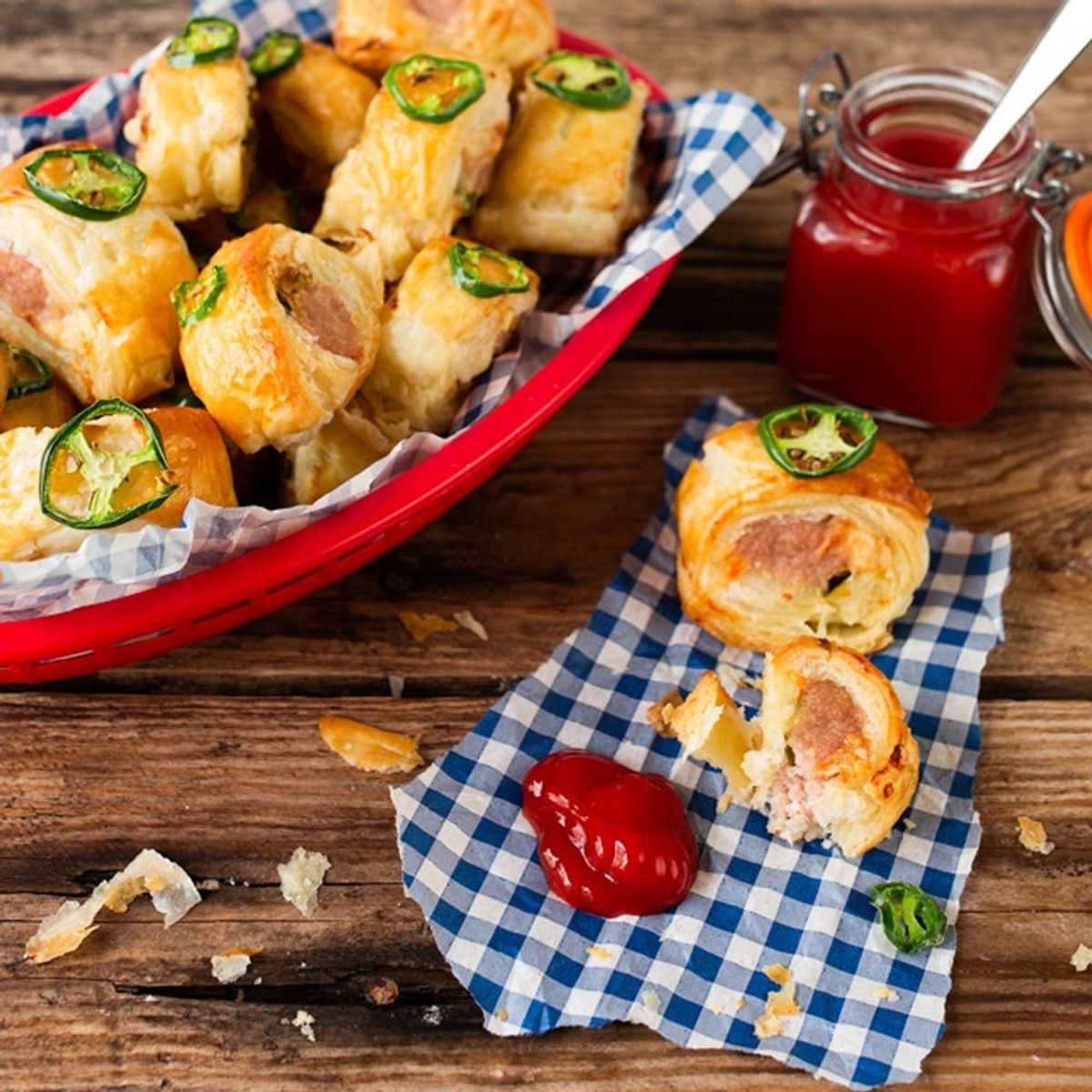 How to Make 5Ingredient Easy Cheesy Jalapeño Sausage Rolls Brit + Co