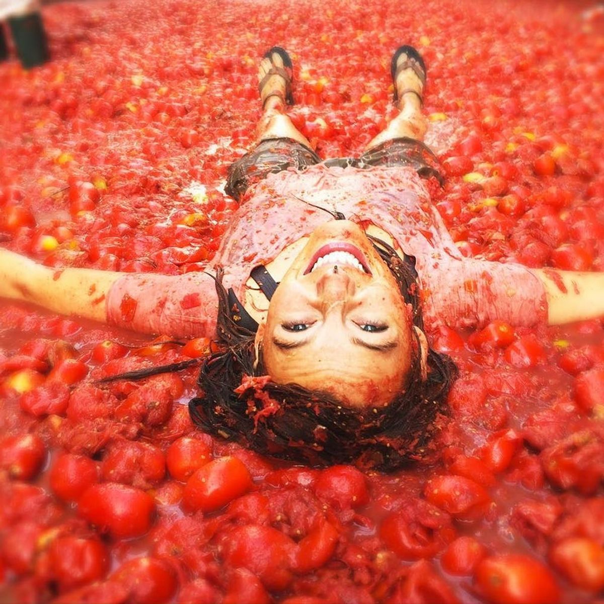 This Is How Blake Lively Just Ruined Her Phone