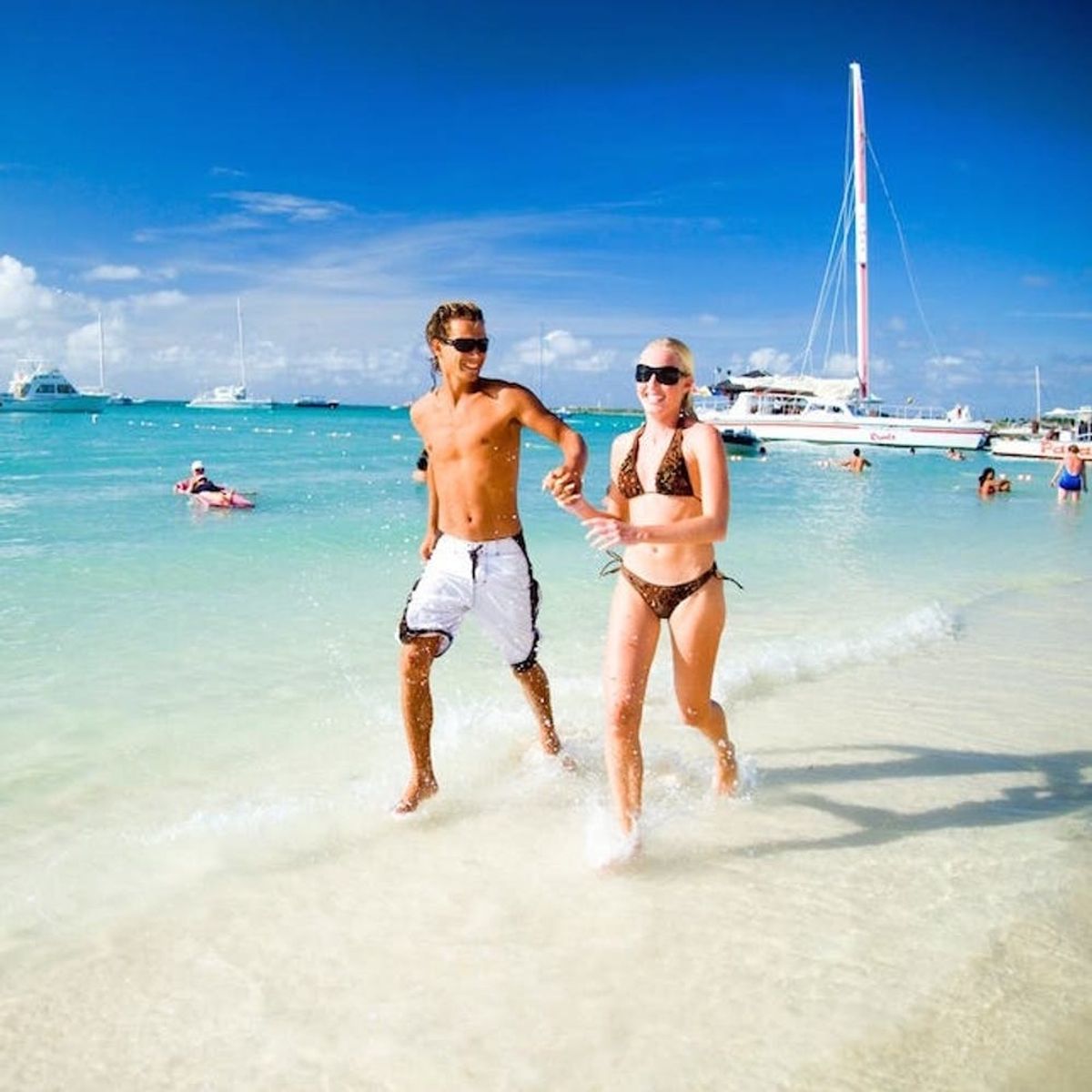 4 Expert Tips for Planning Your Dream Honeymoon on a Budget