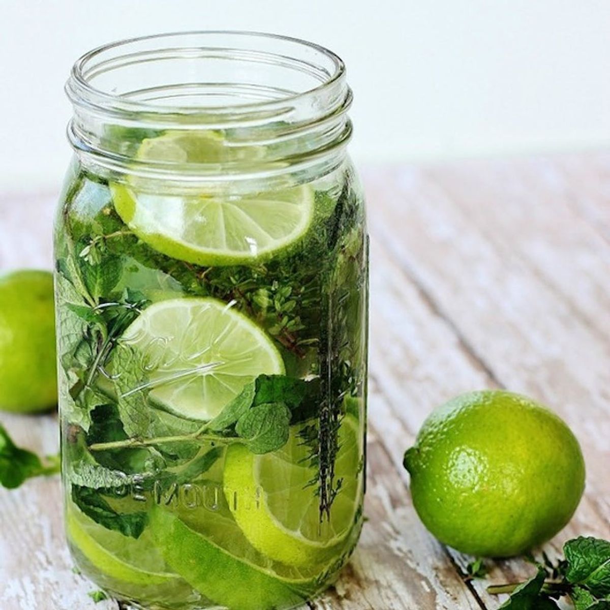 18 DIYS to Make Your House Smell Amazing