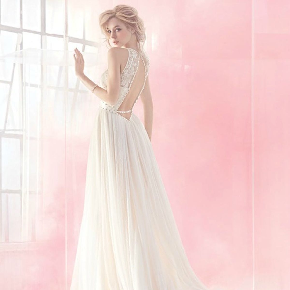 Go Backless With 11 Gorgeous Open-Back Wedding Gowns